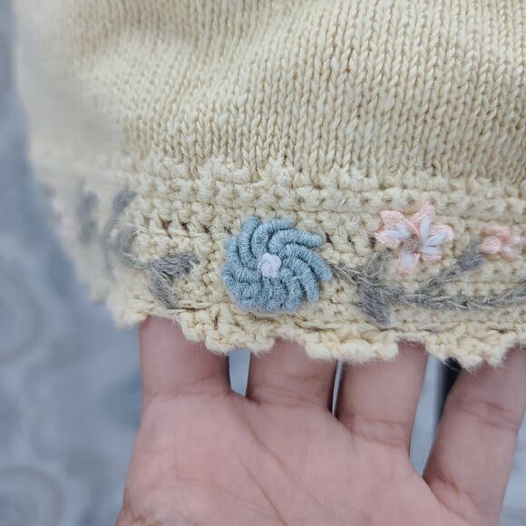 Vintage Yellow crochet open knit sweater vest floral women's grandmacore retro - Picture 4 of 7